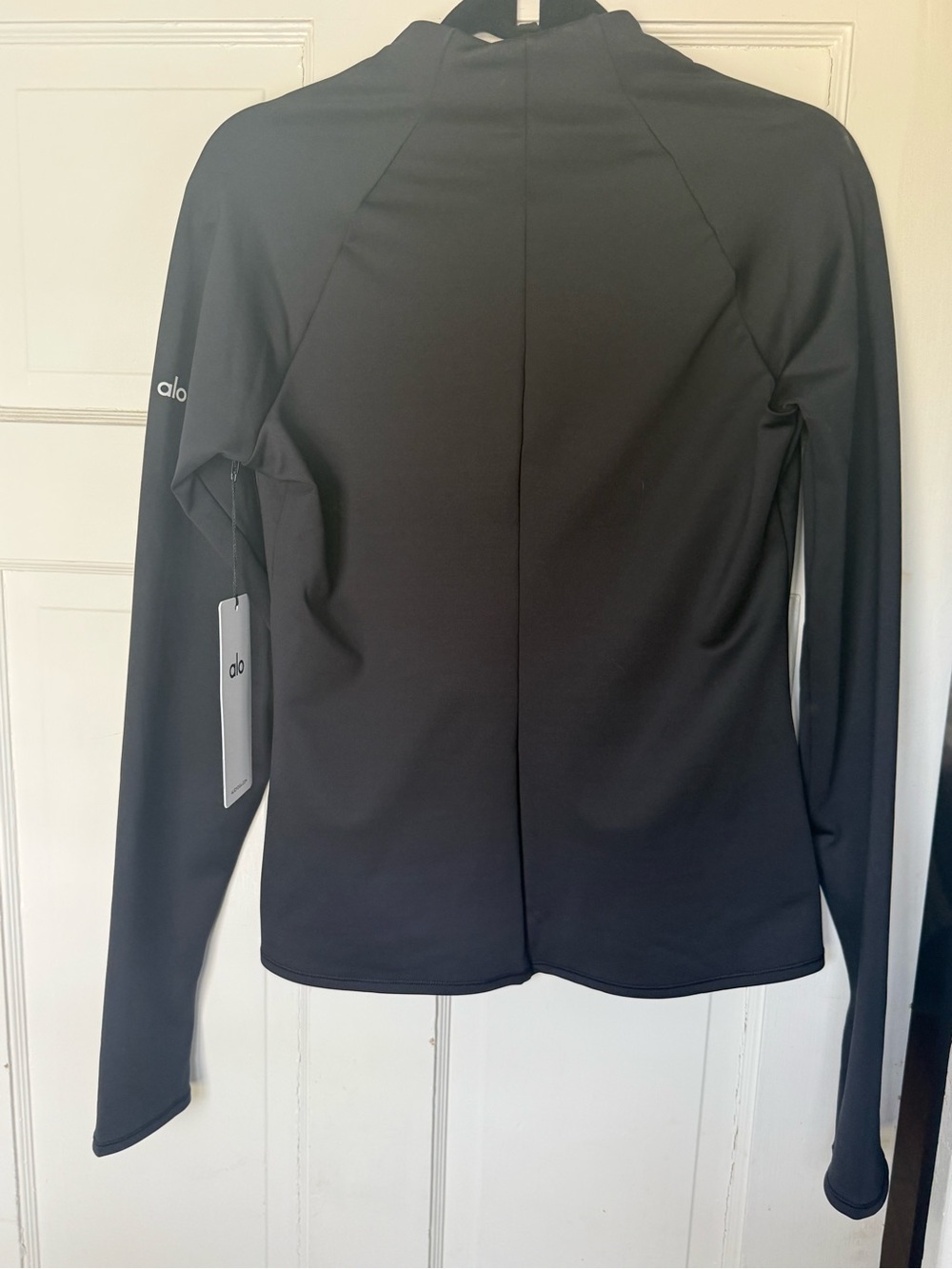 NWT ALO Airlift Winter Warm 1/4 Zip Long Sleeve Black Active Top - Picture 7 of 10
